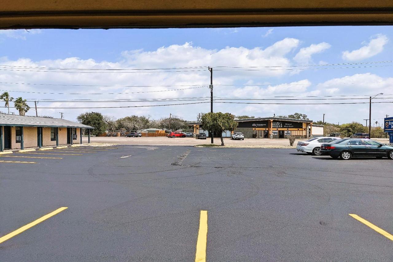 Economy Kingsville